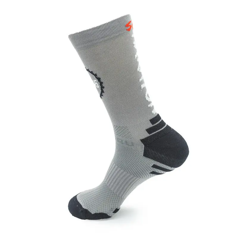 CALCETINES DE RUNNING #SOYMARATON Unisex - KAMUABU Color METALLIC De 23CM 6 CALCETINES DE RUNNING #SOYMARATON Unisex - KAMUABU Color METALLIC De 23CM - Imagen 4