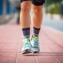 CALCETINES KAMUABU FRANJAS GRIS-NEGRO -tienda de material de boxeo calcetines kamuabu franjas gris negro 3