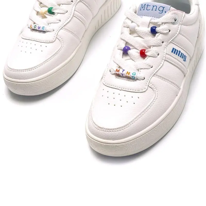 Zapatillas De Caminar Para Mujer Mtng Delta En Color Blanco 5 Zapatillas De Caminar Para Mujer Mtng Delta En Color Blanco - Imagen 3