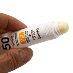 Crema Solar Y Lápiz De Labios Con Protección Solar IP50+, Wedze -tienda de material de boxeo crema solar y lapiz de labios con proteccion solar ip50 wedze 2